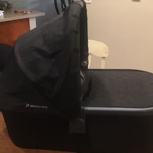 UPPA BABY Bassinet for cruz or vista strollers